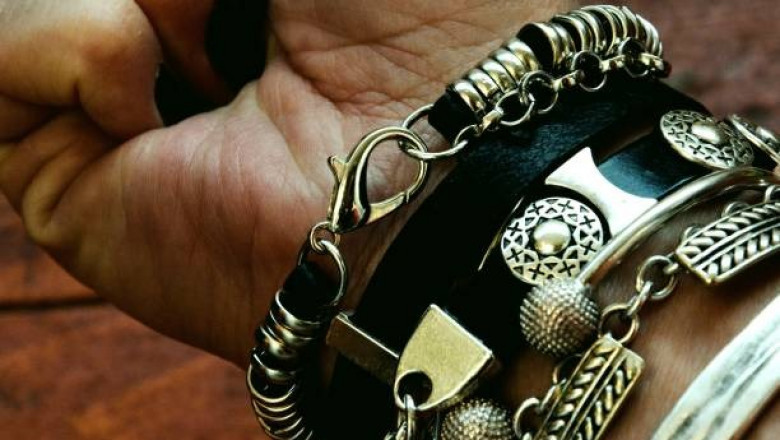 A Timeline of Italian Bracelet Styles for Men