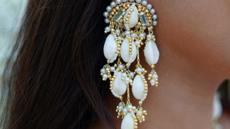The Allure of Handmade and Shell Jewellery