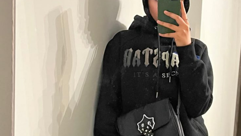 "Trapstar Tracksuit Perfect for Luxury Streetwear Lovers"