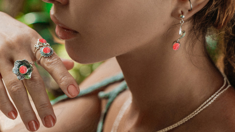 The attraction of rhodochrosite rings worldwide: The importance of this fundamental gemstone