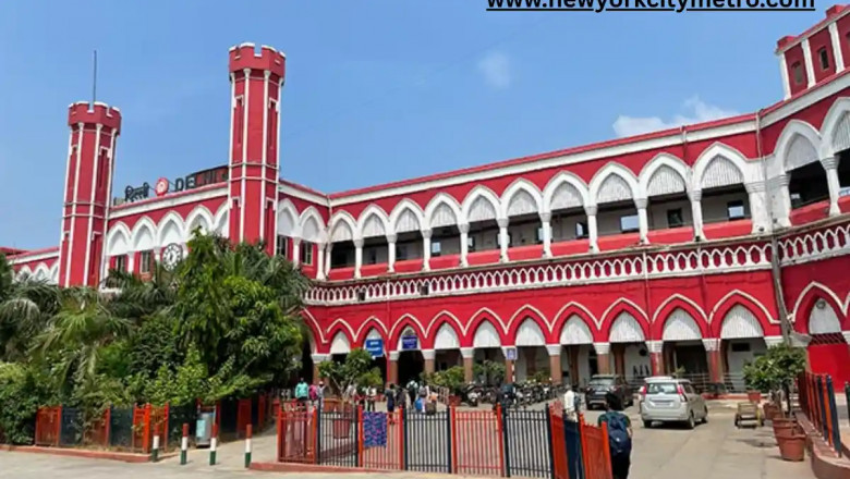Old Delhi Railway Station to Nearest Metro Station Distance