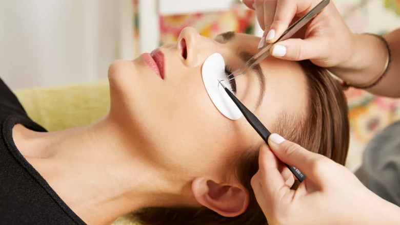 Eyelash Transplants: A Comprehensive Overview