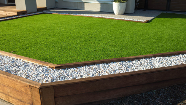 Artificial Turf vs. Natural Grass: What’s Better for San Jose Yards?