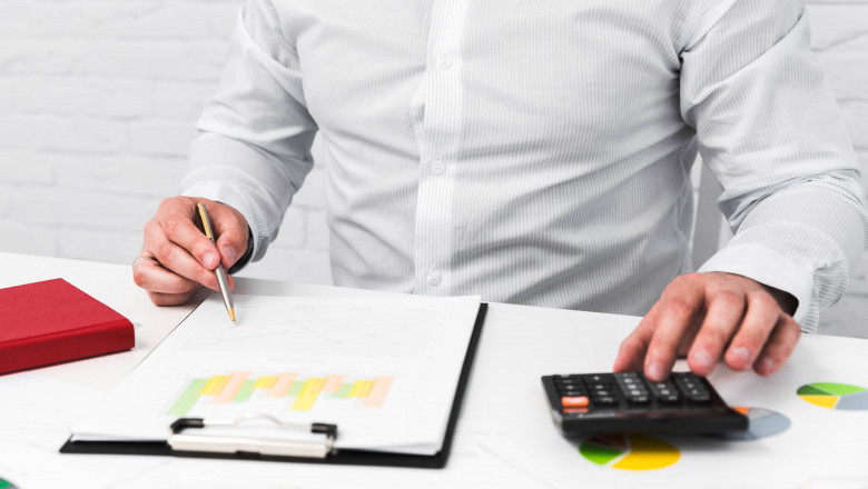 How to Calculate Gratuity in the UAE (2025 Guide)