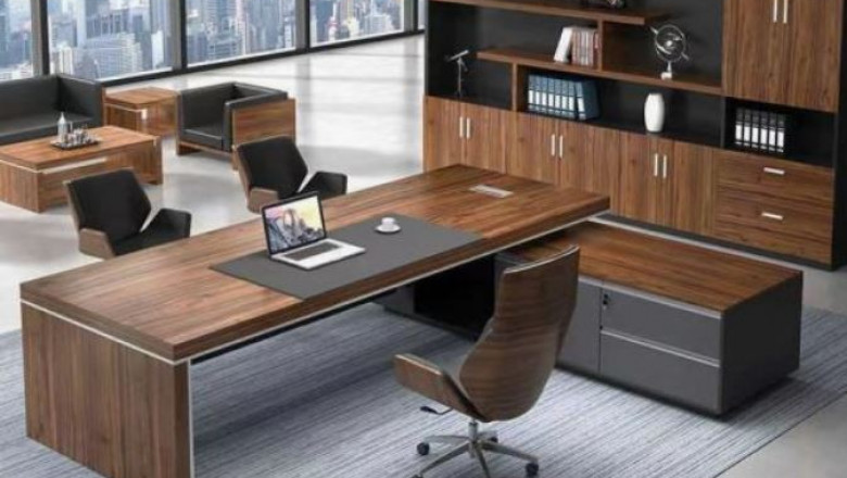 Modern Executive Table Design for Productive Workspaces in the Philippines