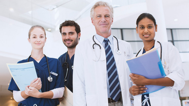How Medical Career Experts Help You Choose the Right Specialty