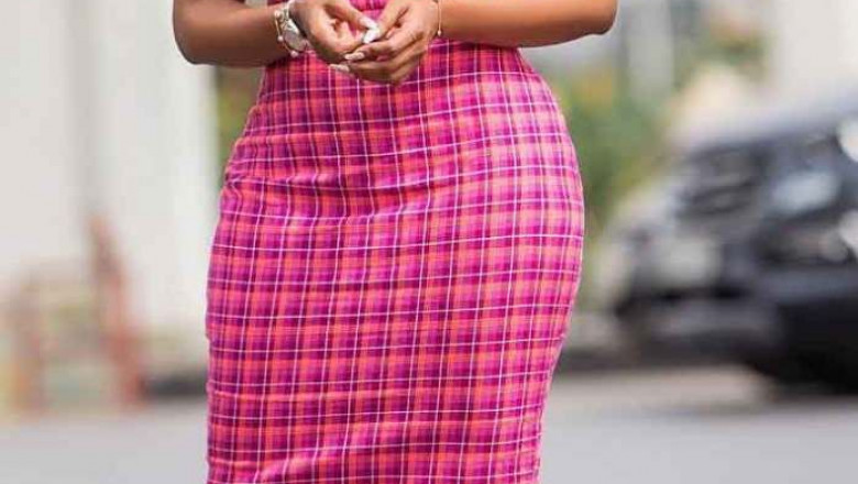 Caftan Therapy: Finding Comfort and Confidence in Flowing Lines