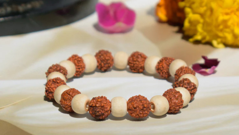 Embrace Spiritual Wellness with the 5 Mukhi Rudraksha Tulsi Bracelet