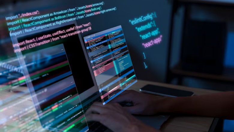 Reasons Why Businesses Prefer To Outsource Custom Software Development