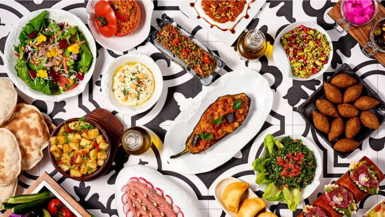 What defines traditional Emirati food in the UAE?