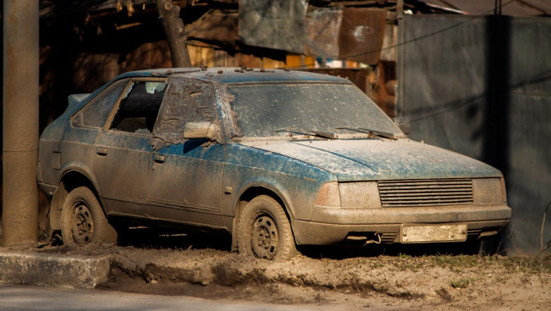 Turning Trash Into Cash: Why Selling Your Junk Car Makes Sense