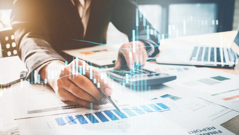 Data-Driven Decisions in 2025: Why Integrated Analytics & BI are Non-Negotiable for Finance Leaders