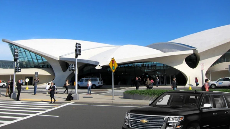 Navigating the Brooklyn Kaleidoscope: The Indispensable Role of Brooklyn Limo Car Service