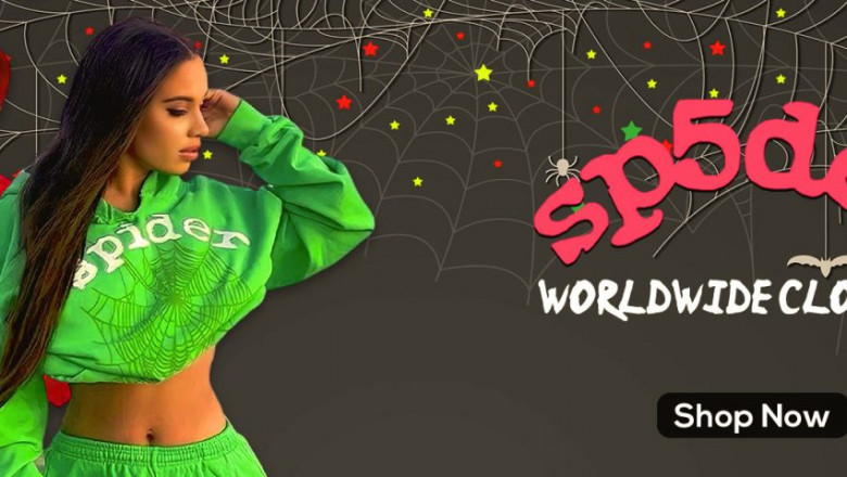 Artistic Spider Hoodie – Hand-Drawn Webs, Unique Graphic Appeal