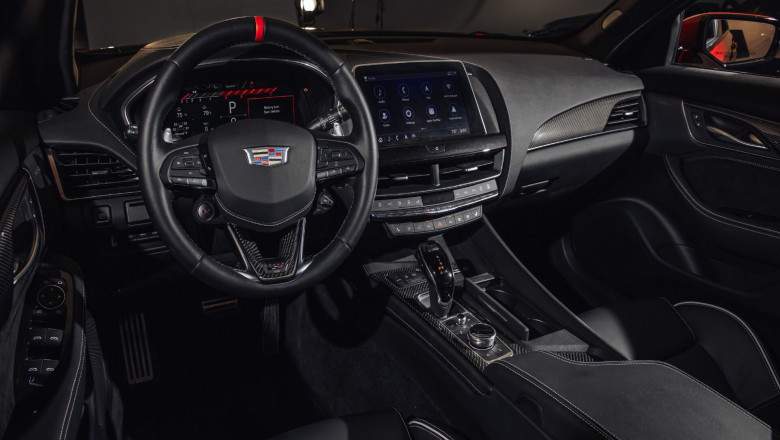 Stress-Free Laguardia Airport Transfers to JFK with Famous Drive