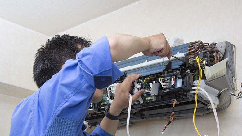 The experts offers Best AC repair near me service by Urban Mop