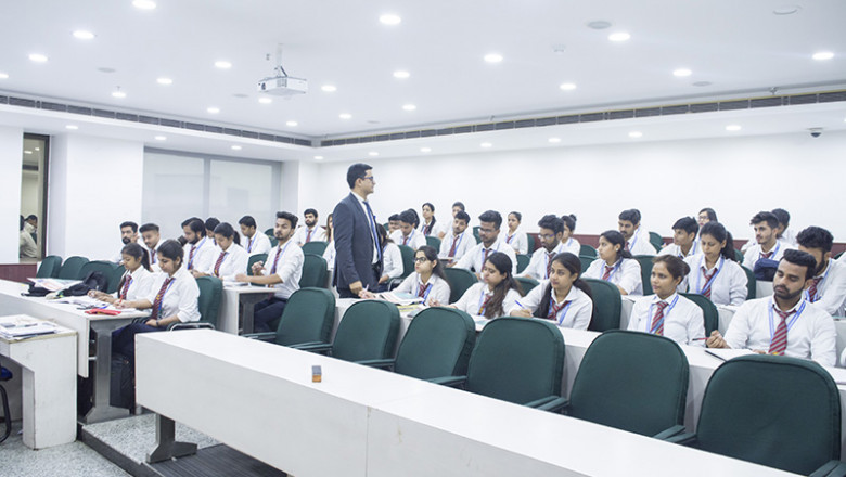 What is the average salary after completing PGDM in healthcare management?
